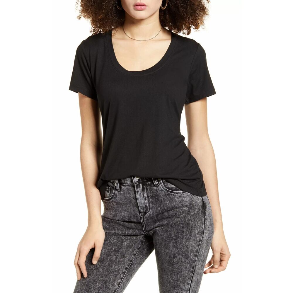 Socialite‎ Women's Scoop Neck Short Sleeve Jersey Tee in Black Size X-Small